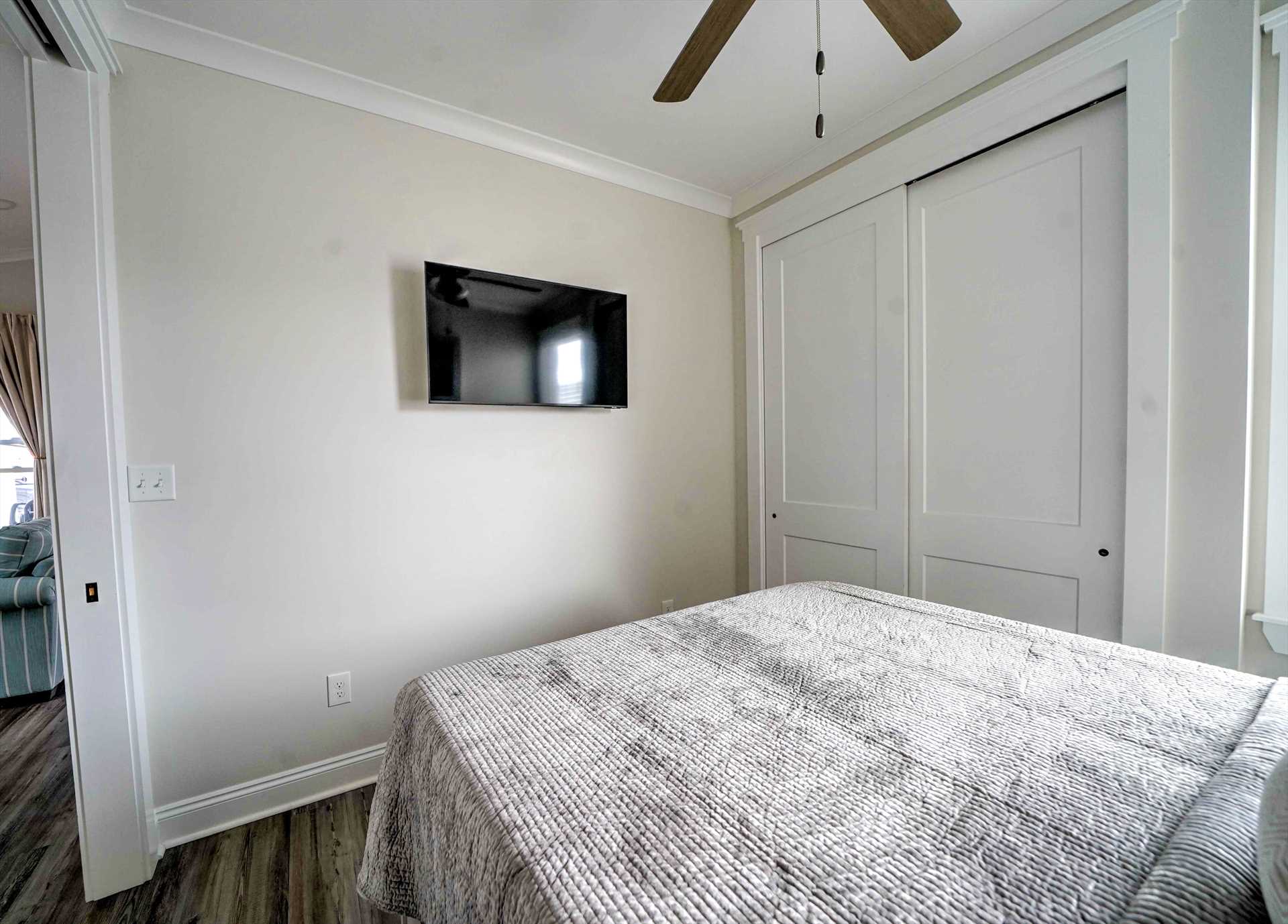 232 Barracuda Dr. 3 Bedrooms Includes 2 Golf Carts & Beach Chair